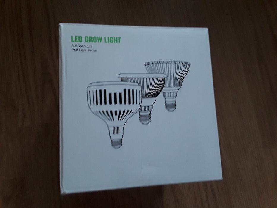 Bec led pentru creșterea plantelor