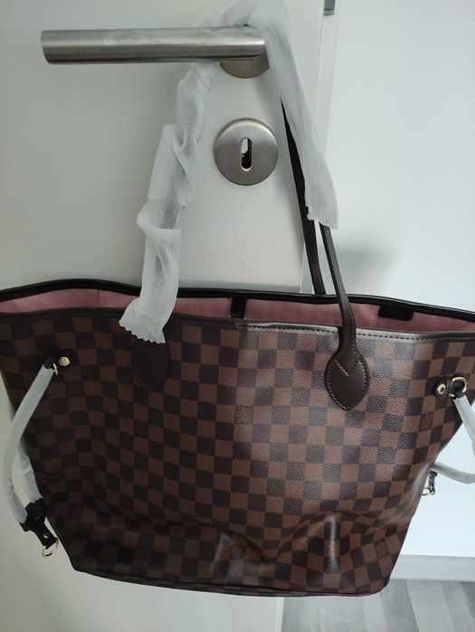 Geantă Louis Vuitton nouă