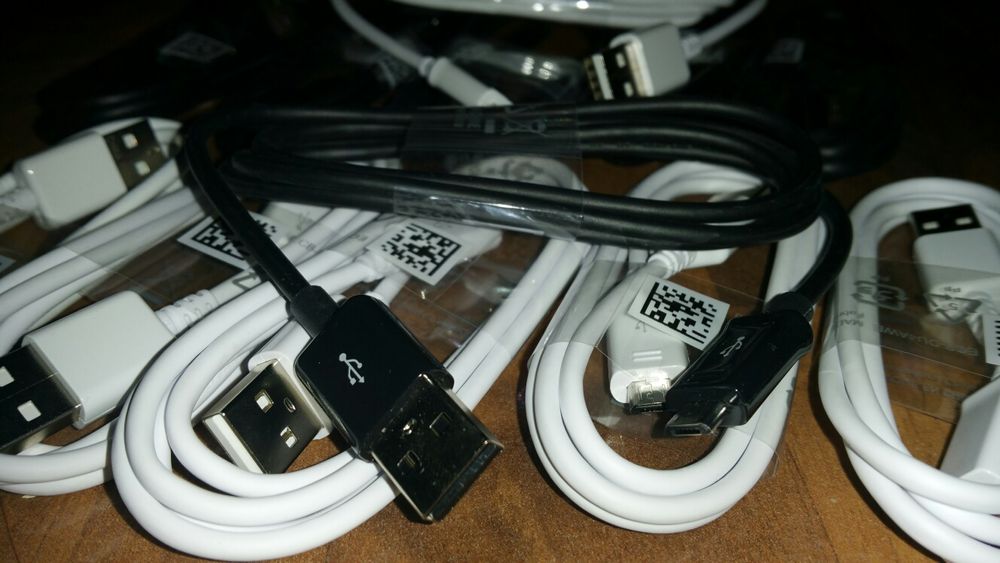 Cablu date incarcare microUSB original Samsung S4 5 6 7 A3 5 7 J3 5 7