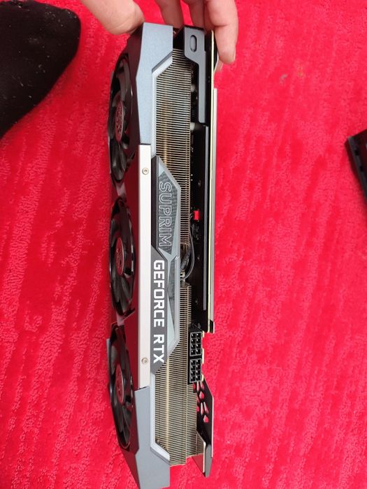 Vând placa video RTX 3070 Suprime X 8gb 256Mhz