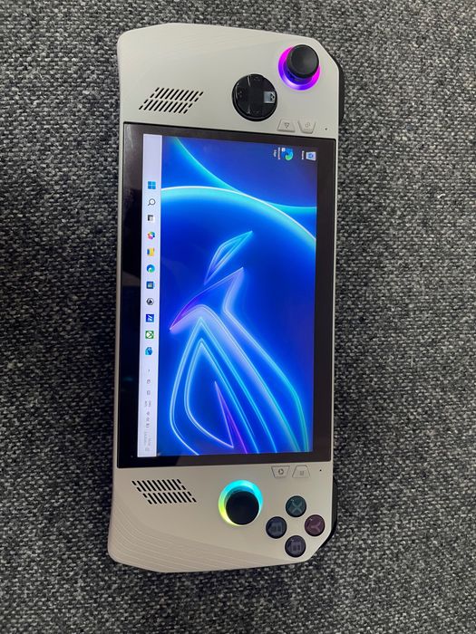 ASUS ROG Ally (Z1 Extreme)