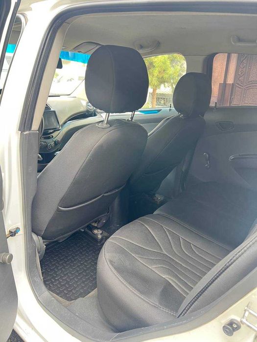 Продам Спарк автомат 2014г