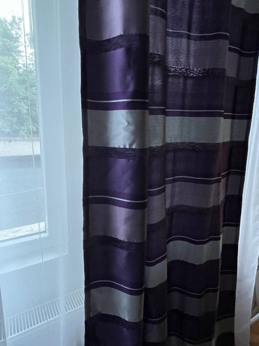 Плътни лилави пердета от Jysk