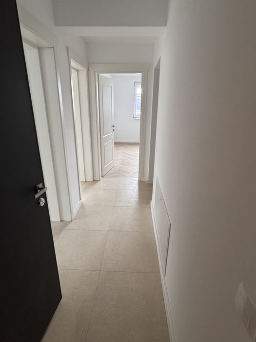 De Inchiriat 3camere I.C. Brătianu tractoru