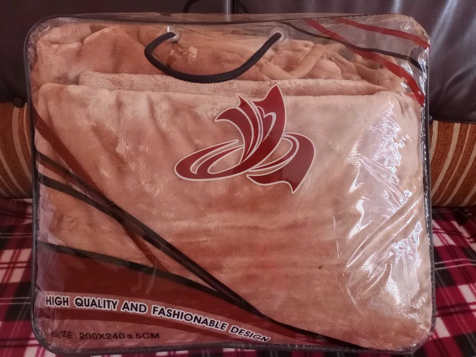 Cuvertura/Pătură pufoasa 200x240 cm