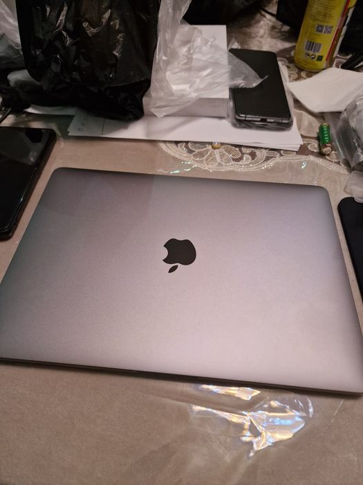 Apple MacBookPro 13 dyum 8/256 SSD