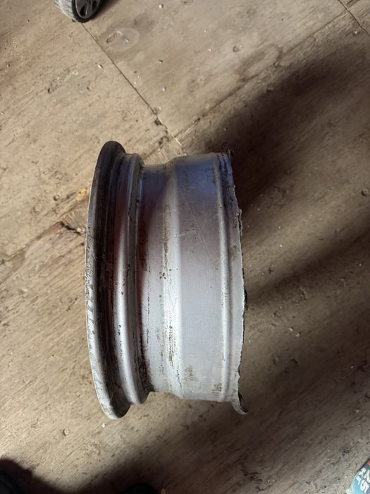 Титанка R16, Toyota Corolla