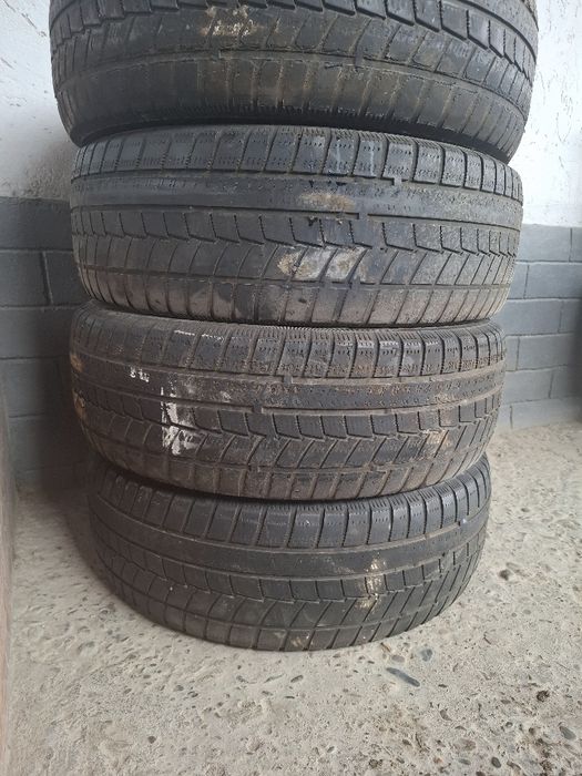 балоны комплект зимние шыны