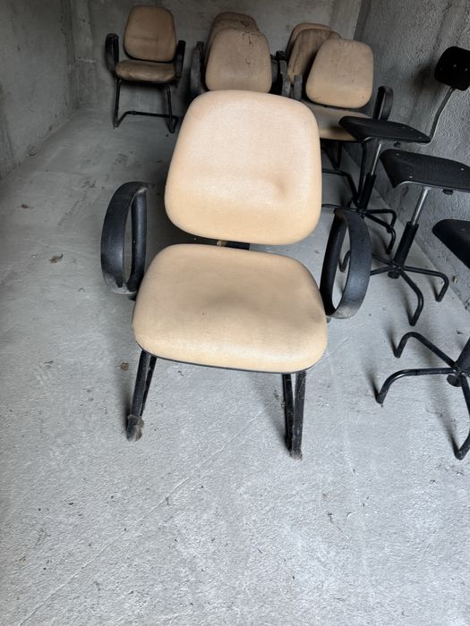 Scaune diferite modele