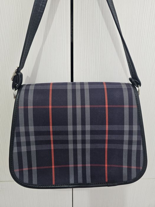 Vand geanta Burberry originala