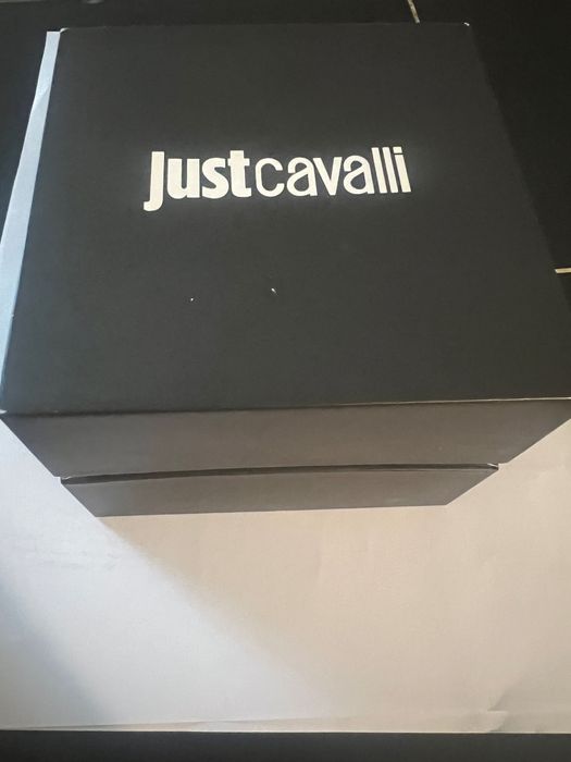 Часовник: Just Cavalli