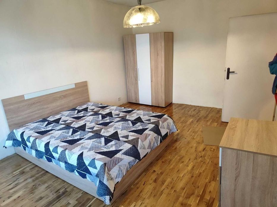 Дава се под наем Двустаен апартамент в София, Полигона - 70 кв.м за 500 € - Снимка #1