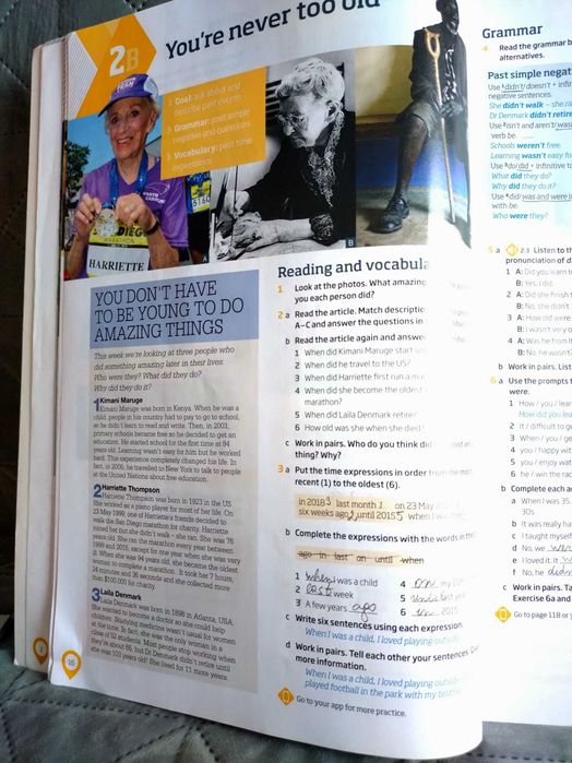 Комплект от учебник и учебна тетрадка по английски език Roadmap A2+