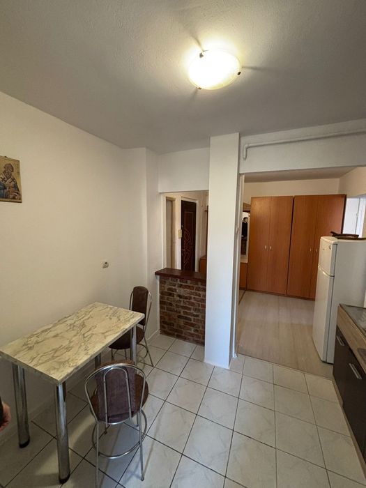 Închiriez apartament cu 2 camere zona Dedeman