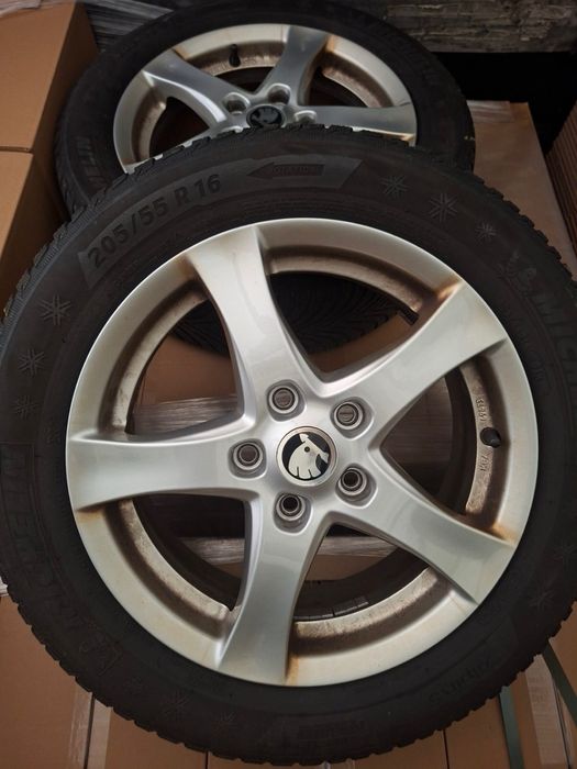 КАТО НОВИ!  Джанти Borbet F 16" 5x112 ET48 + Зимни Michelin 205/55/16 (1 сезон)