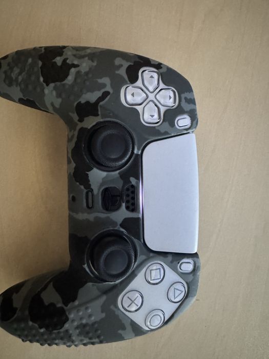 Продавам PlayStation 5