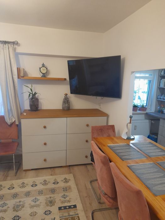 Inchiriez apartament