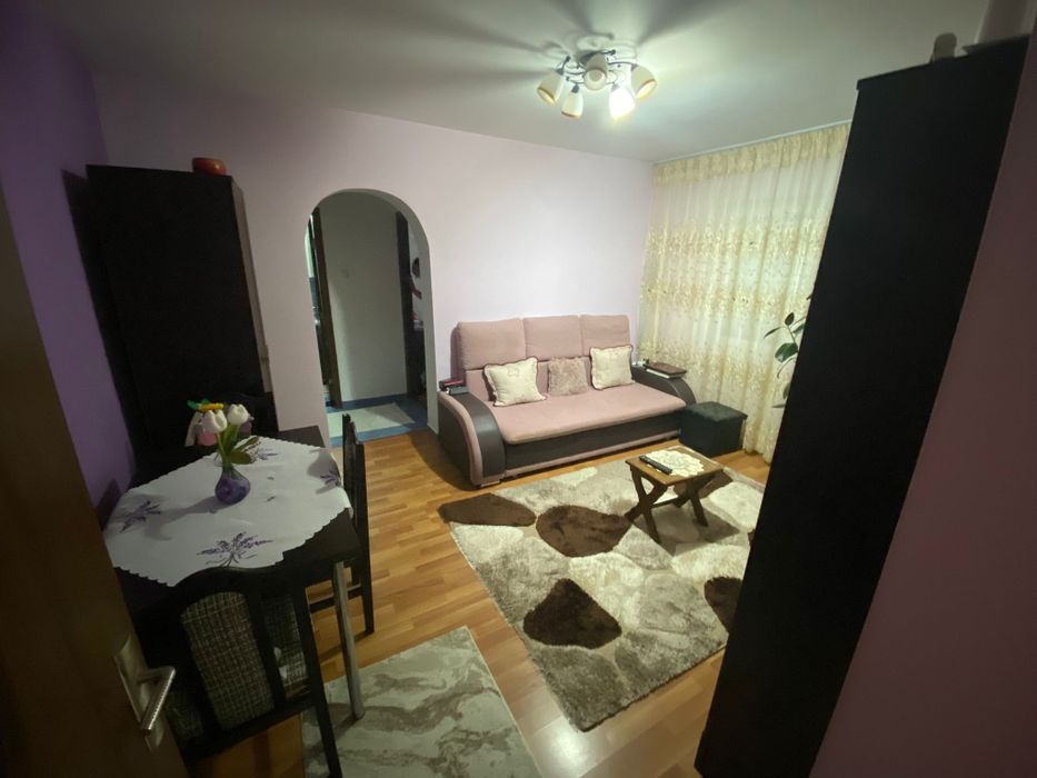 Vând ap 2 camere et 2