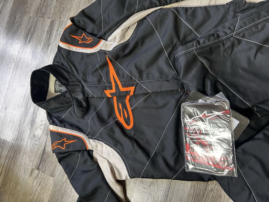 Гоночный костюм alpinestars