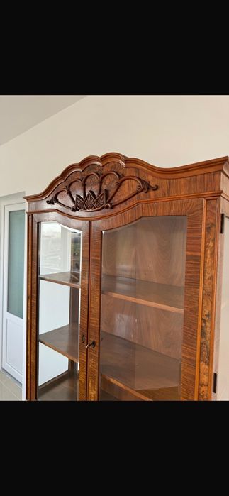 Vitrina Antica deosebita