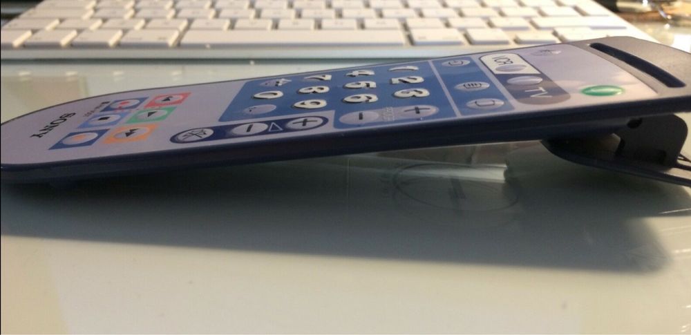 Telecomandă programabilă Sony RM-V50T pt TV VCR