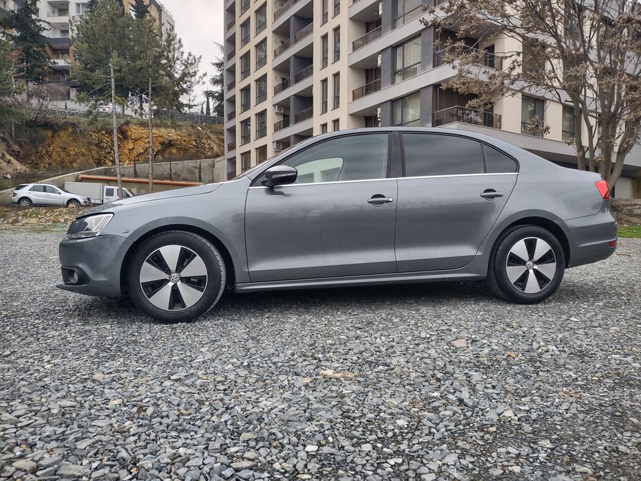 VW Jetta 1.6TDI Bluemotion ръчка