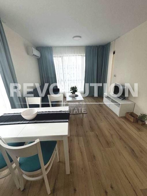 Дава се под наем Тристаен апартамент в Варна, Аспарухово - 91 кв.м за 797.64 € - Снимка #1