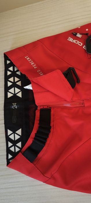 Lot pantaloni si manusi bicicleta. 6 ani