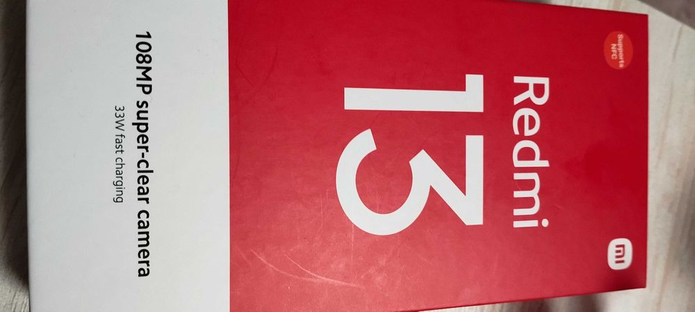 Xiaomi 13 още една година гаранционен почти неползван