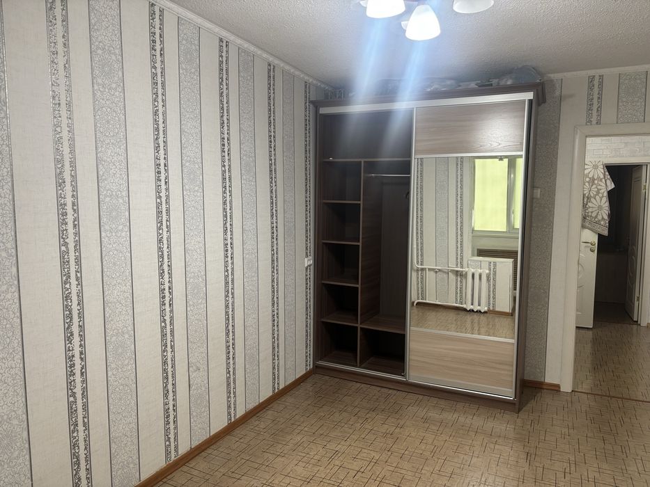 Продам шкаф-купе б/у