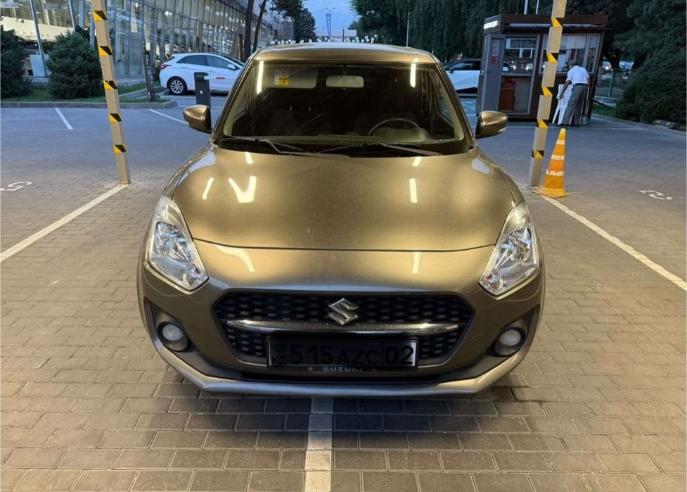 Suzuki Swift 2022,полная