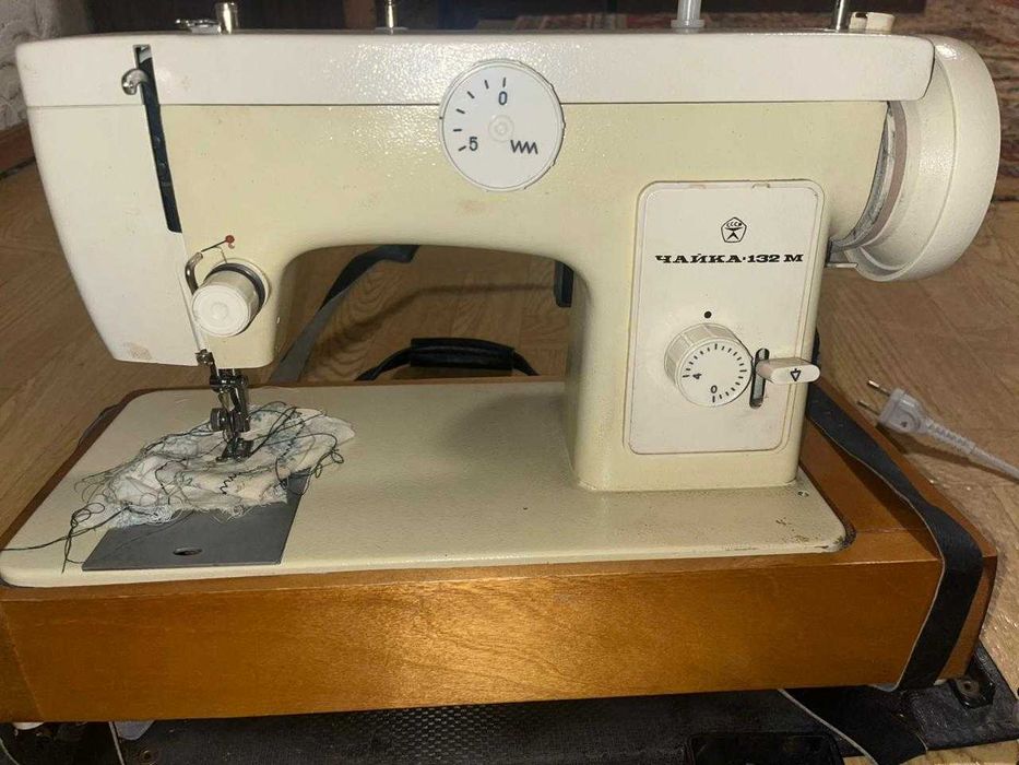 Швейная машина Чайка132М