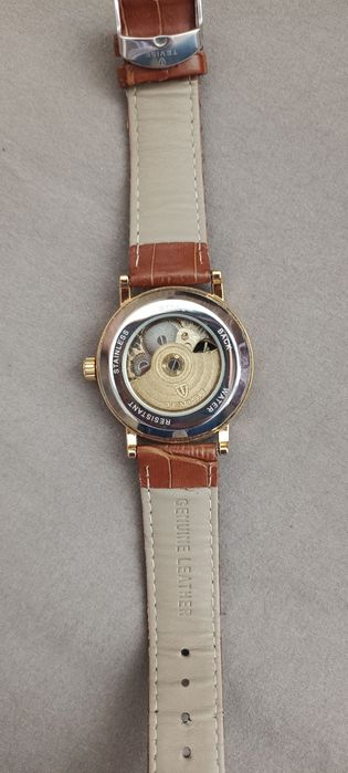 Механические часы TEVISE