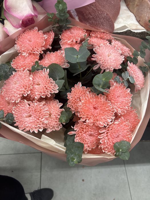 Цветы свежие продаю