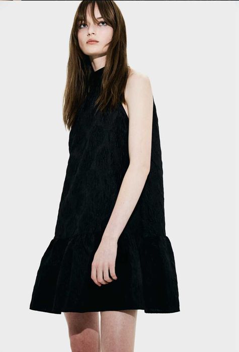 Новые жаккардовое /атласное платья H&M, размер М/L (46/52)