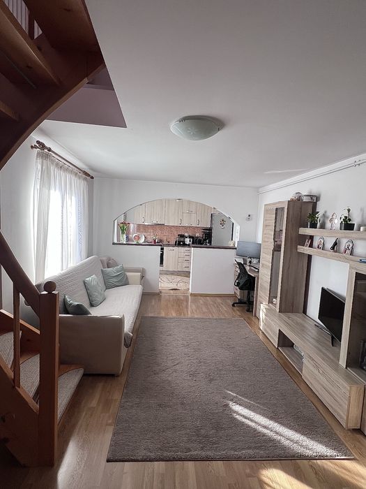 Vand apartament 2 camere in Valea Aurie utilat si mobilat