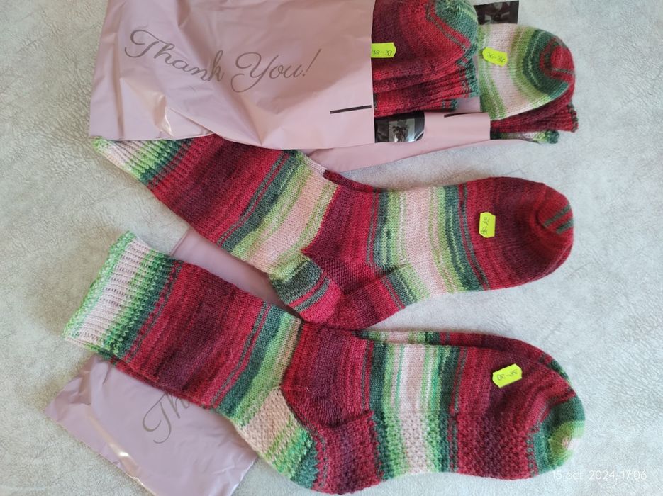 Ciorapi tricotați manual, fără cusături, diverse marimi