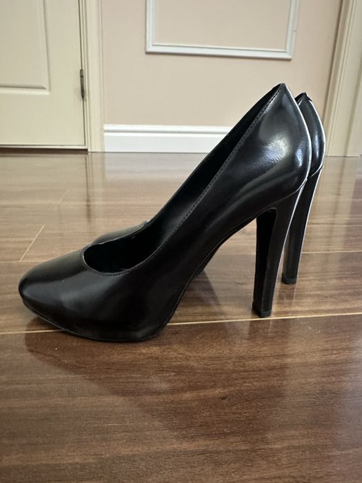 Туфли Mango 36р, новые, черные