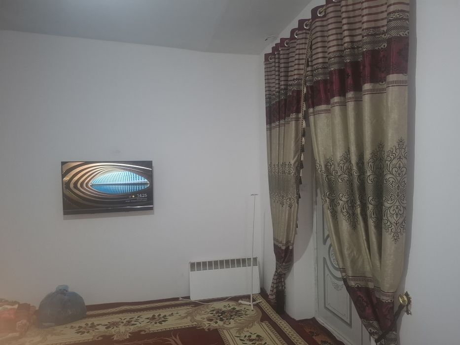 Курилиши тугалланмаган ховли жой