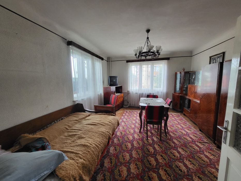 Casa in calcan , zona Iulius Mall , Intre Lacuri