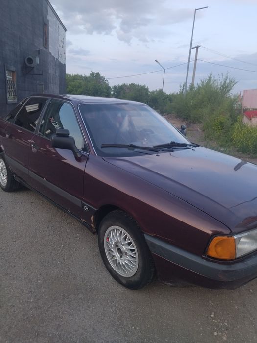 Продам Ауди 80 б3