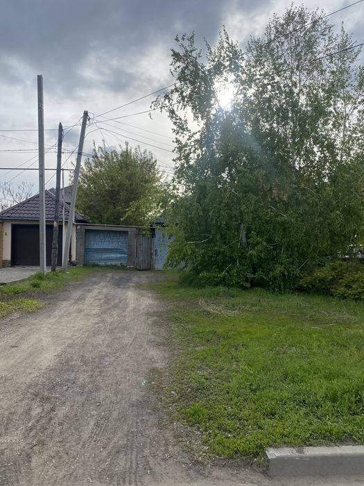 Продам два дома в одном дворе под снос