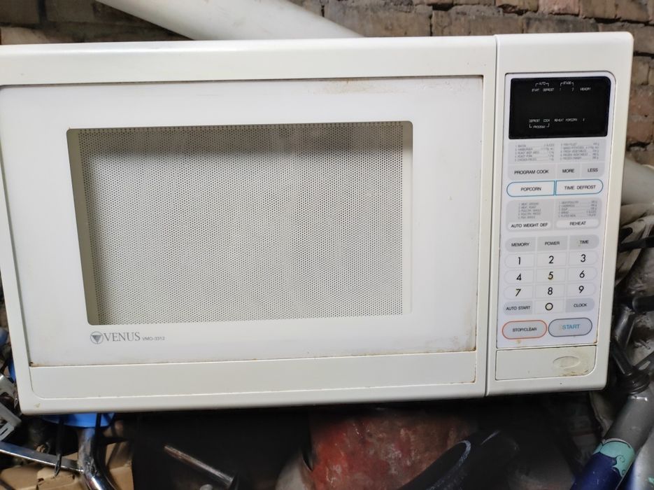 Продам микроволновую печь