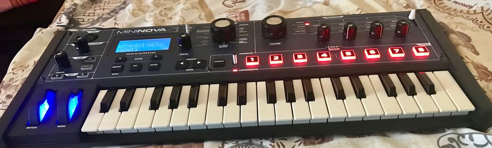 Mini Nova топ състояние
Има няколко направени бленди за солирване