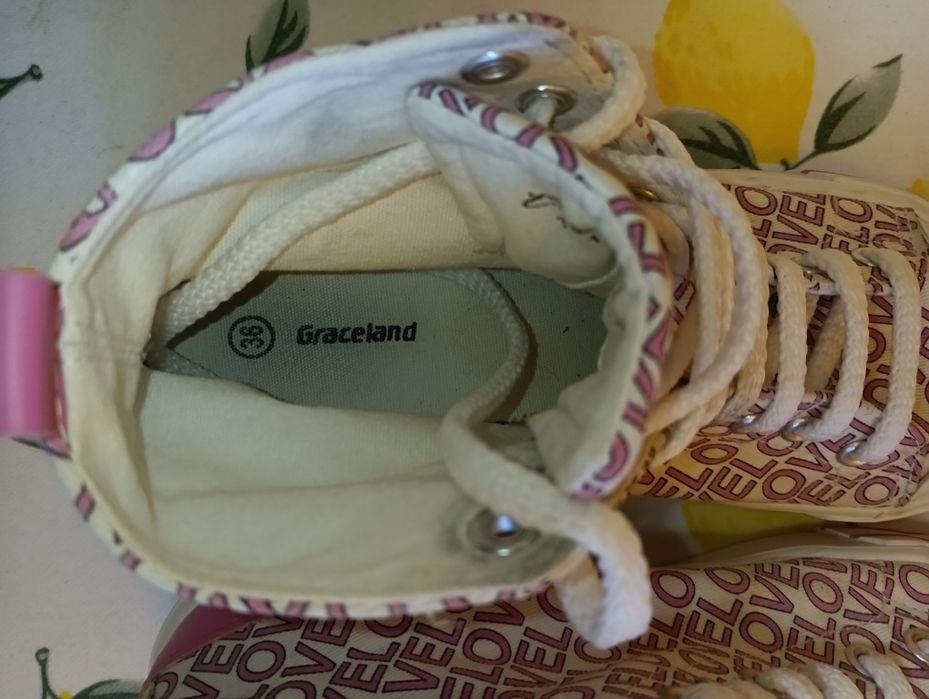 Кецове Love N 36 - 23 лв