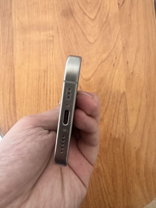 Продам iphone 15 pro