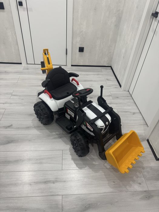 Продам машину для ребенка