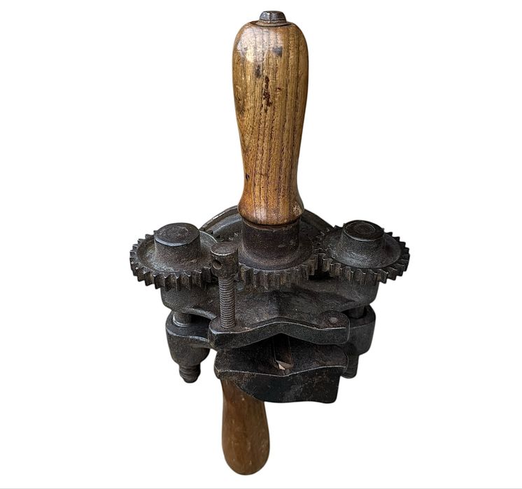 Rindea profile patrate din lemn