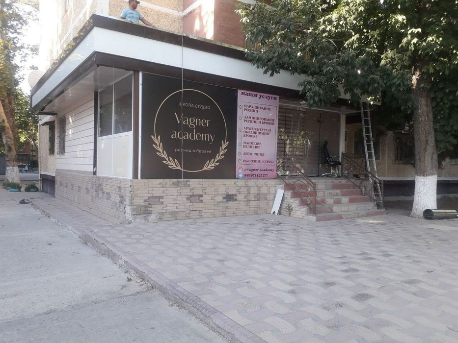 Срочно продается нежилое помнщение с отлич локацией для любого бизнес