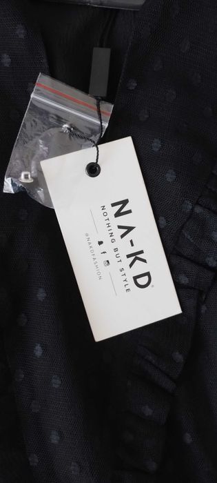 Рокля NA-KD чисто нова с етикет